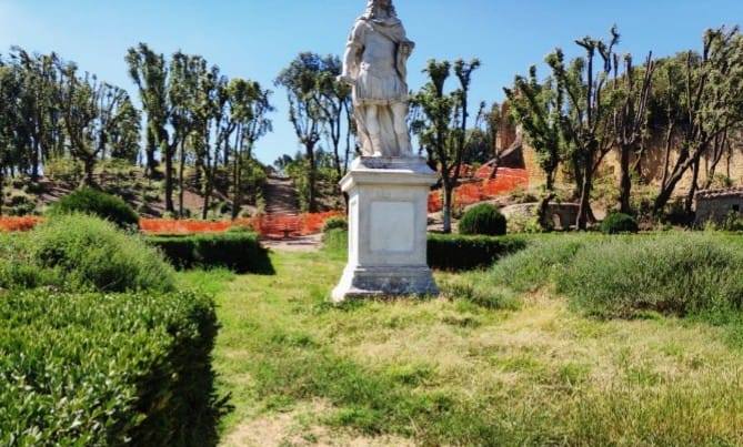 Horti Leonini a San Quirico d'Orcia, lavori e qualche interrogativo